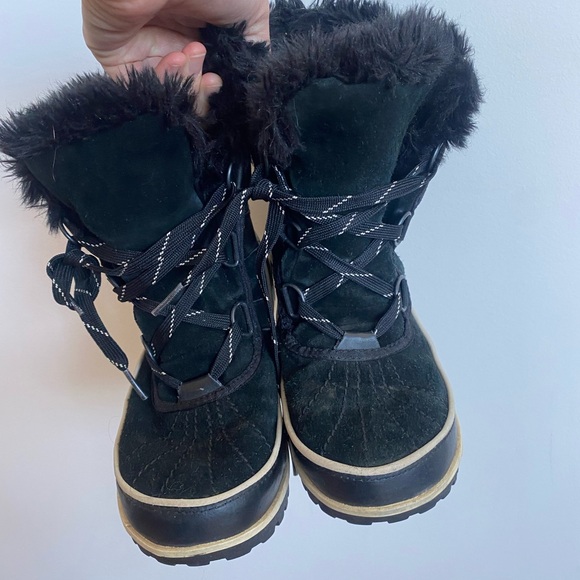 Sorel Women's Black and Cream Faux Fur-Lined Boots - Picture 2 of 3